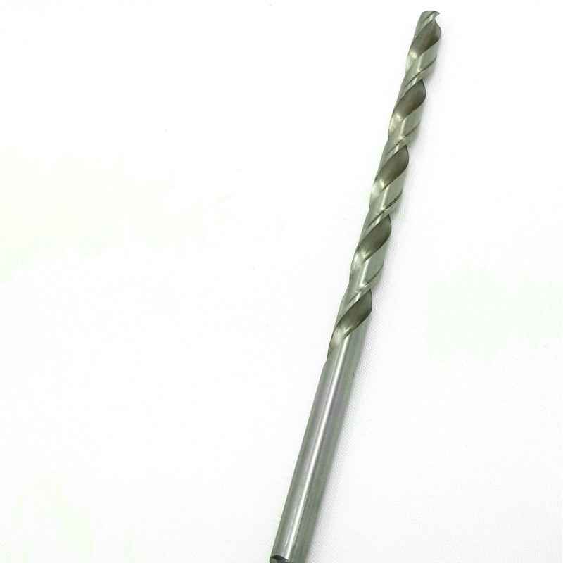 BARDZO DŁUGI WIERTŁO 200 mm X Ø8 mm